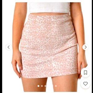 Soft and Comfy A-Line Leopard Pink Mini Skirt, Mob Wife SIZE 6